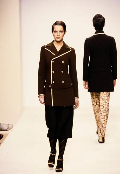 Look 16
